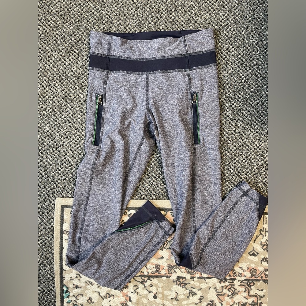 Lululemon leggings with pockets!!💙💙